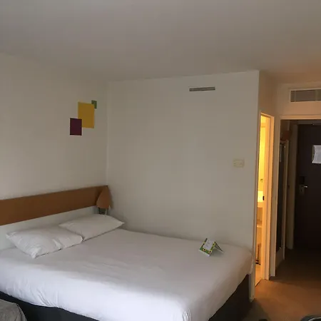 Ibis Styles Μπεζανσόν