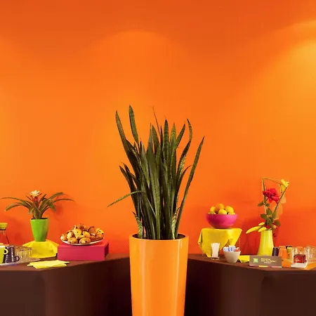 Ibis Styles 3* Μπεζανσόν